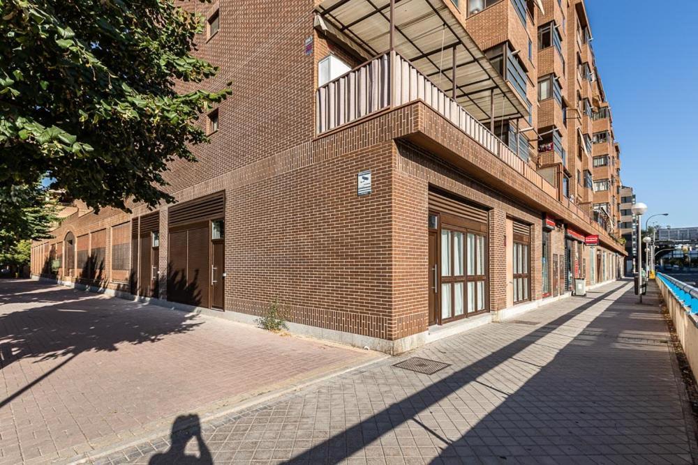 Exyca Embajadores Madrid Bagian luar foto